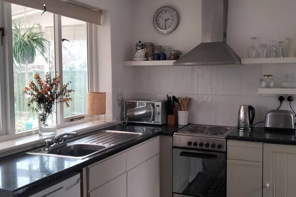 The Flower House, Idyllic Cornish Retreat. Apartment Saint Erth Екстериор снимка